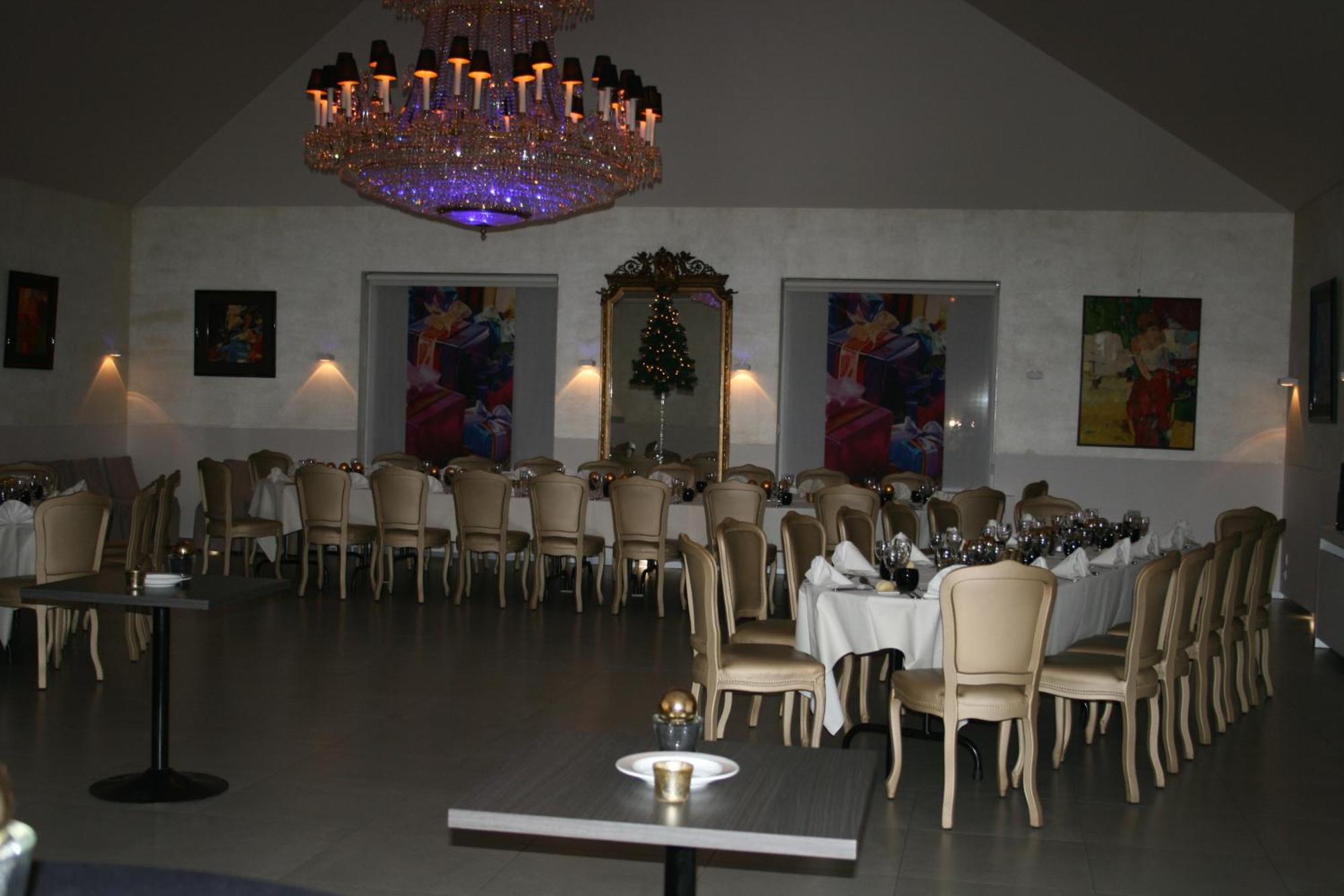 Hotel Shamrock Tielt Exteriör bild
